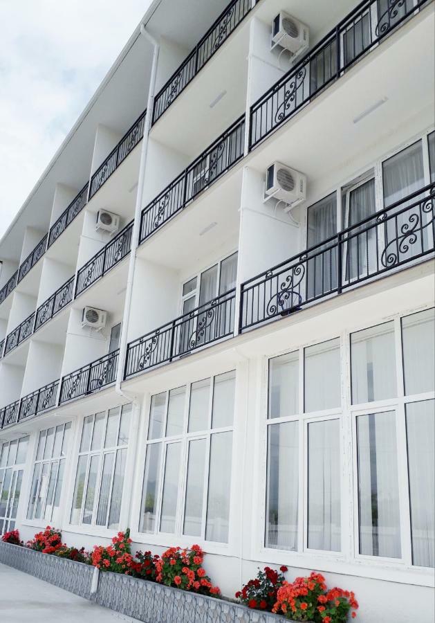 Sariya Hotel Kheivani Exterior photo