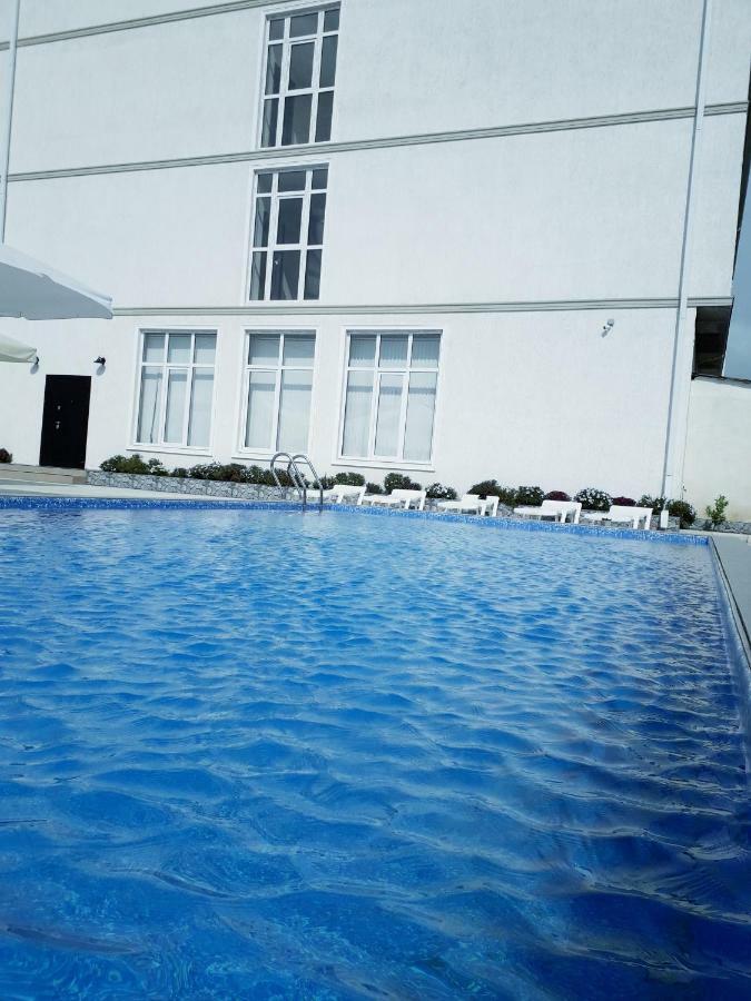 Sariya Hotel Kheivani Exterior photo